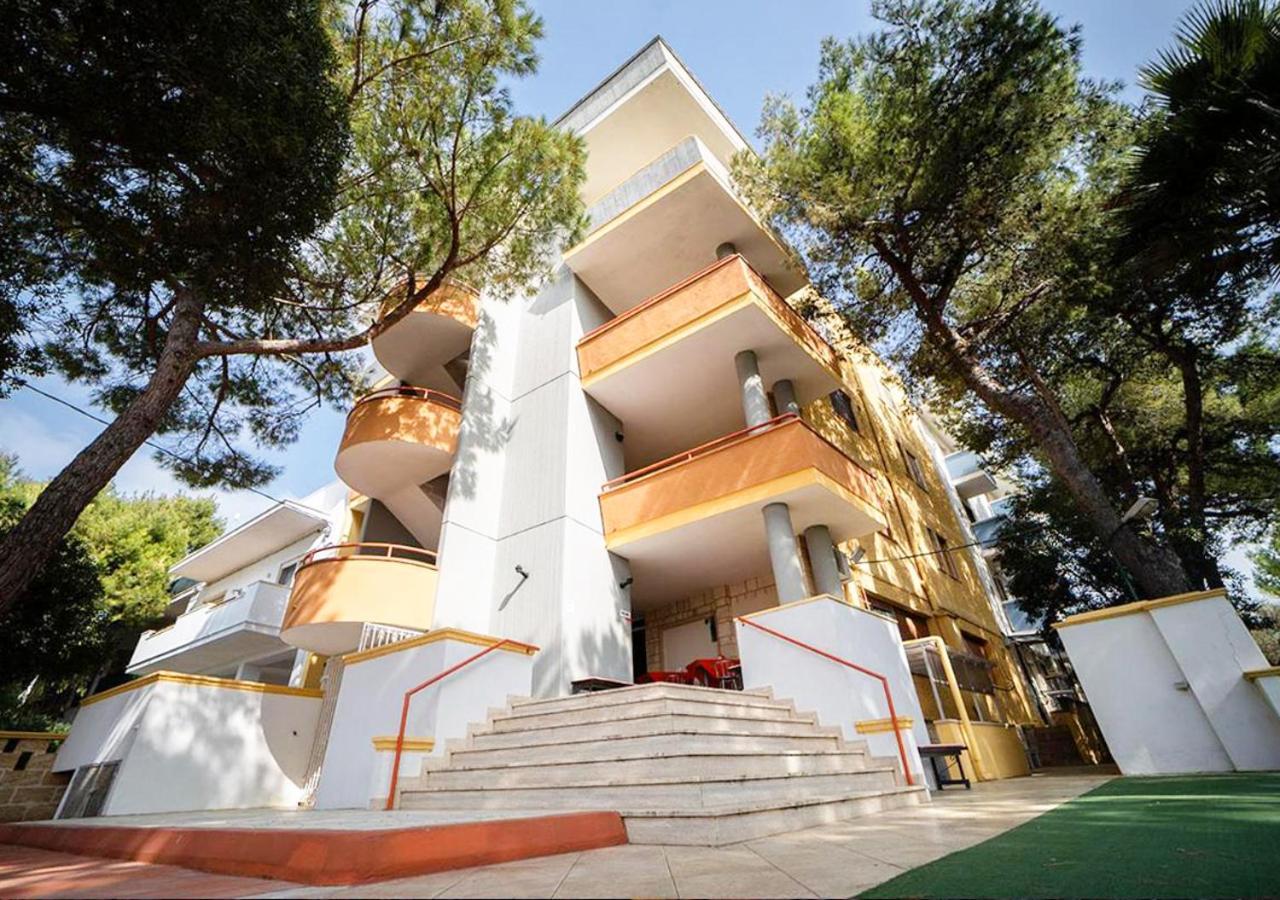 Luxury Suites & Apartment Con Accesso Alla Spiaggia E Parcheggio Privato - Vista Mare Lido Conchiglia Exterior photo