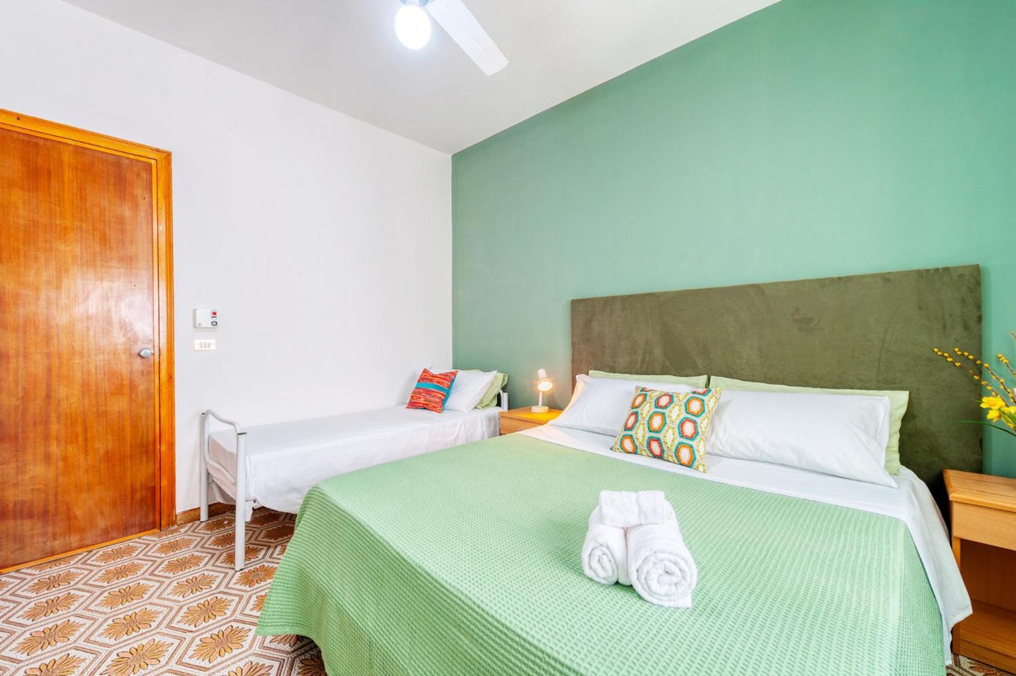 Luxury Suites & Apartment Con Accesso Alla Spiaggia E Parcheggio Privato - Vista Mare Lido Conchiglia Room photo