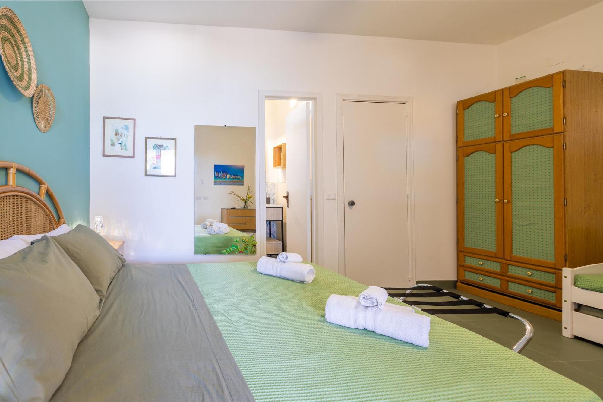 Luxury Suites & Apartment Con Accesso Alla Spiaggia E Parcheggio Privato - Vista Mare Lido Conchiglia Room photo